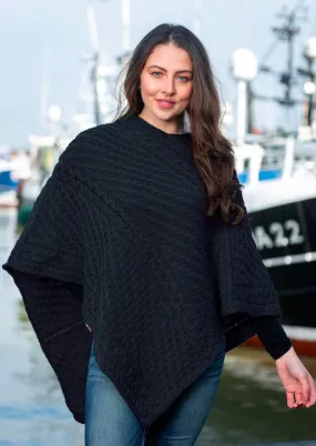 Aran Merino Wool V Poncho | Charcoal